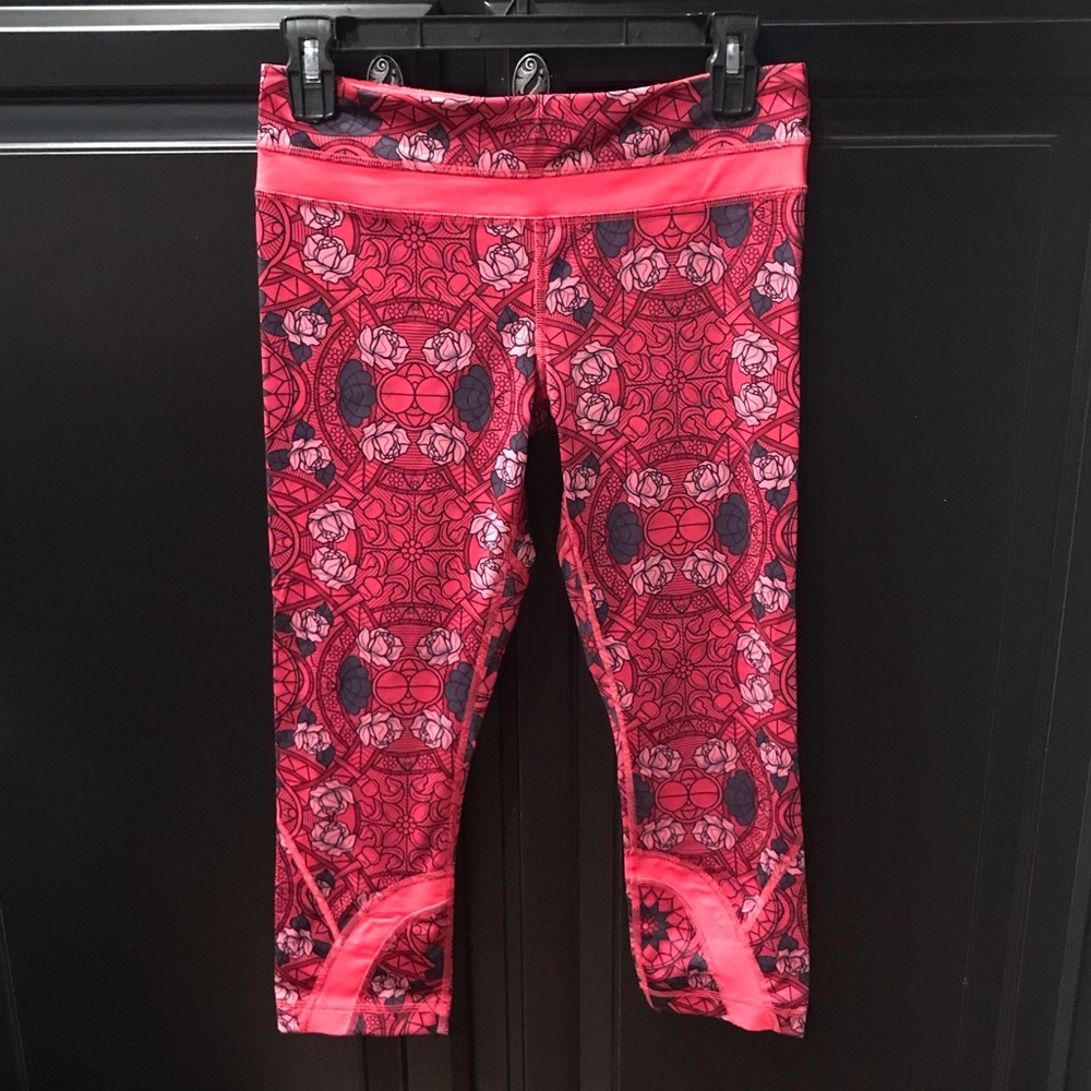 Lululemon Hot Pink Rose Cropped Leggings